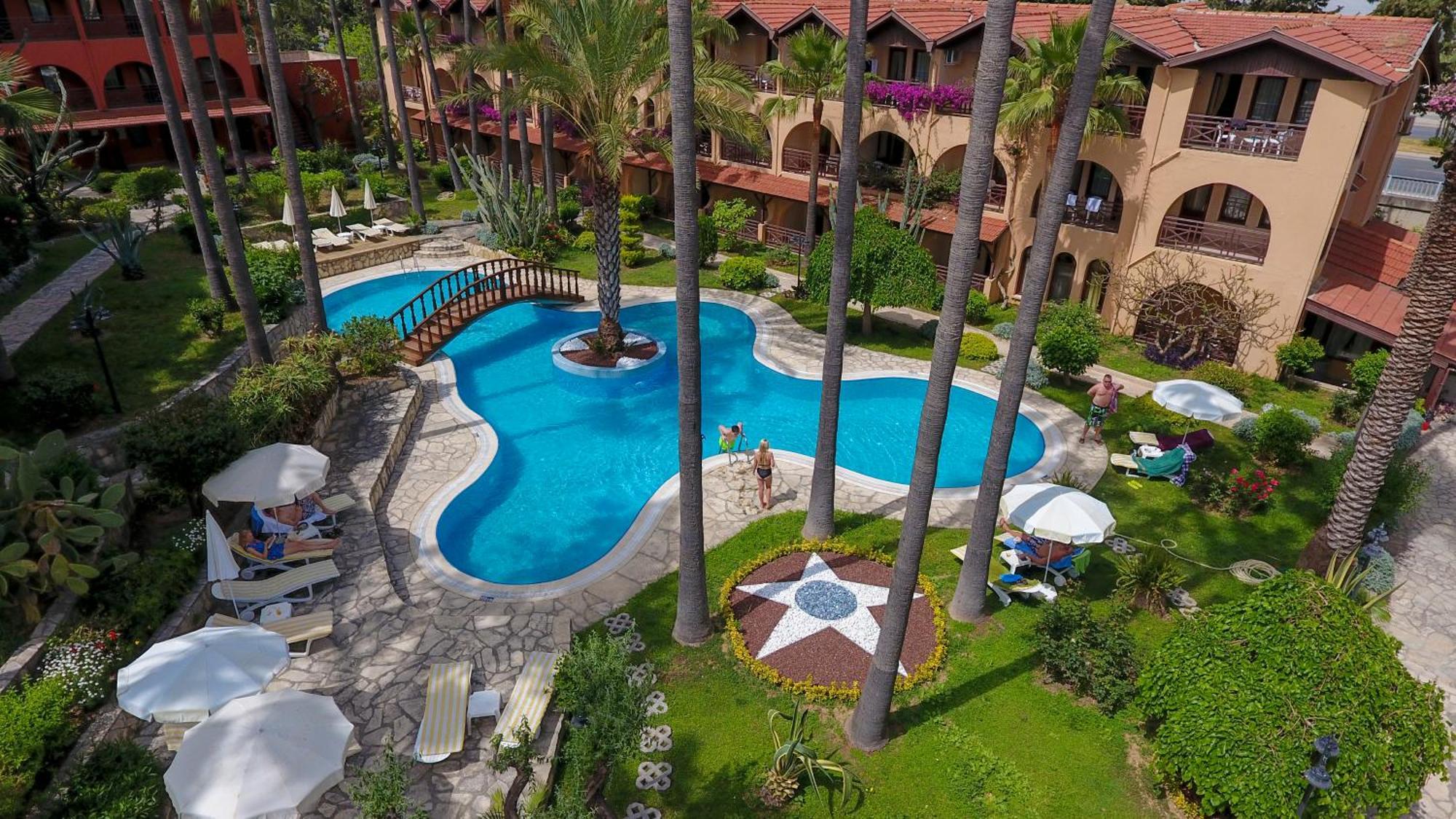 Club Tropical Beach Hotel Toslak Exterior photo