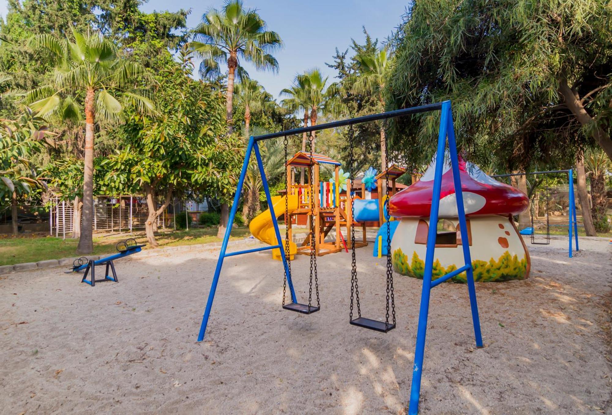 Club Tropical Beach Hotel Toslak Exterior photo